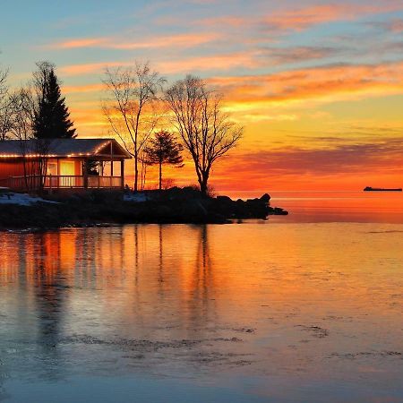 Cove Point Lodge Beaver Bay 外观 照片