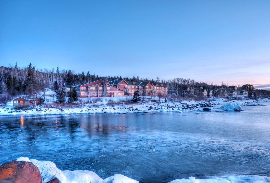 Cove Point Lodge Beaver Bay 外观 照片