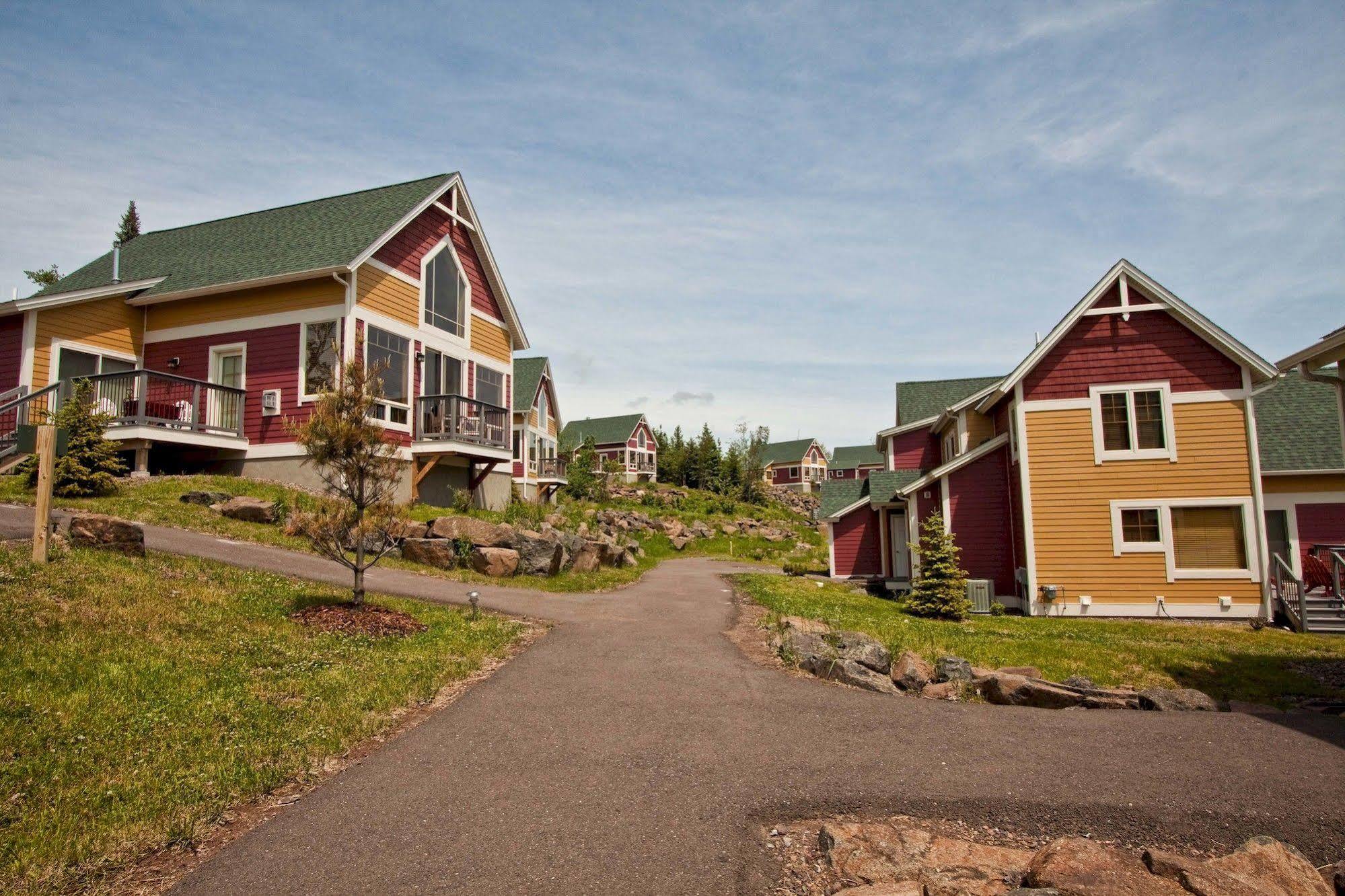 Cove Point Lodge Beaver Bay 外观 照片